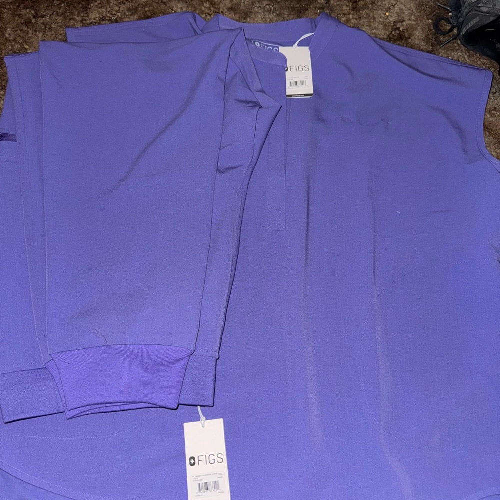 Figs scrub set